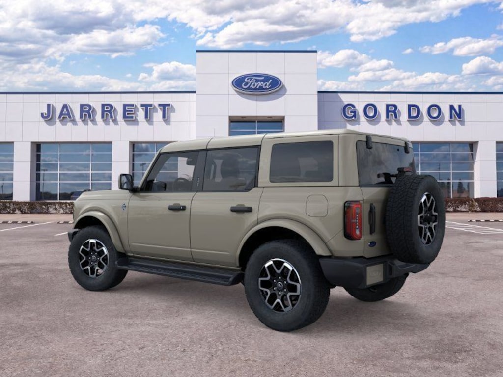 New 2026 Ford Bronco Outer Banks SUV