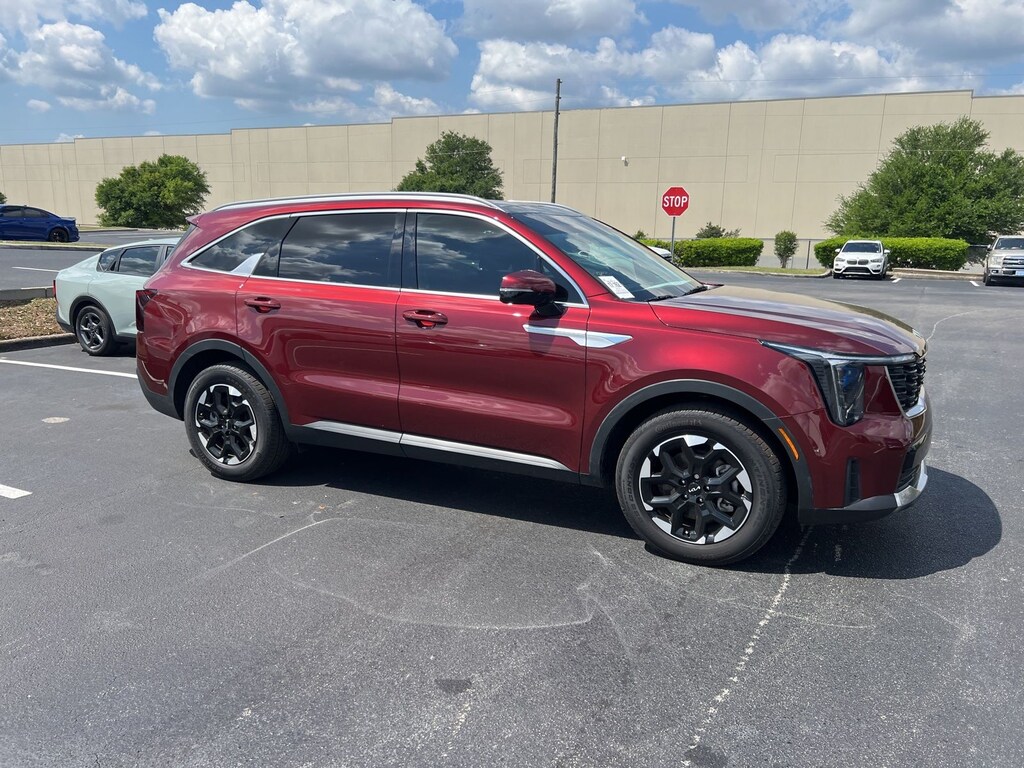 Used 2025 Kia Sorento S SUV