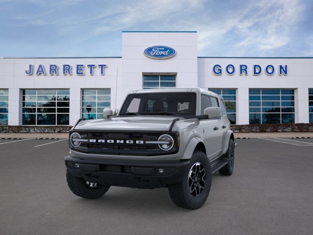 New 2026 Ford Bronco Outer Banks SUV