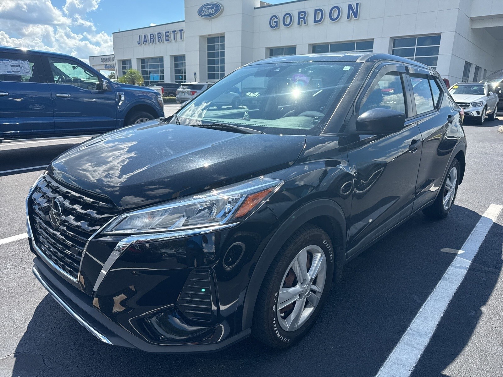 2021 Nissan Kicks S photo 3