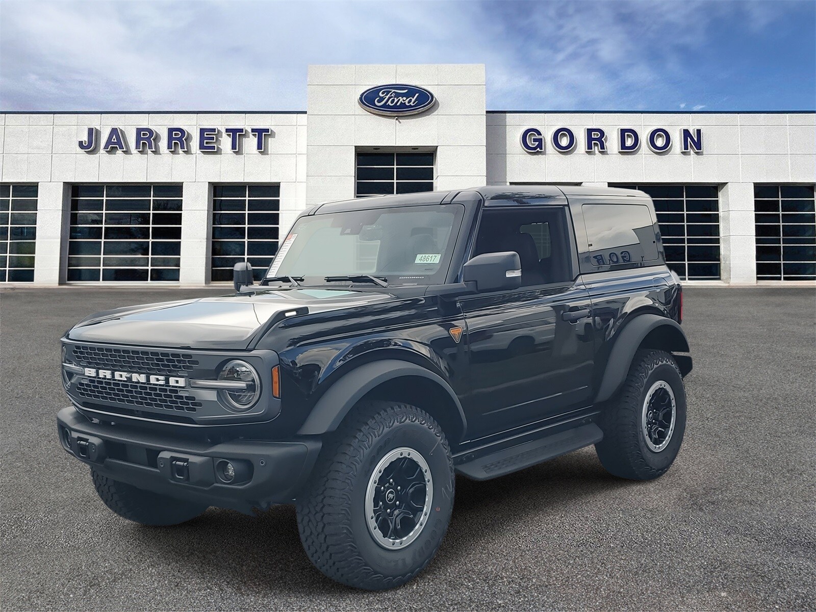 2025 Ford Bronco Badlands photo 2