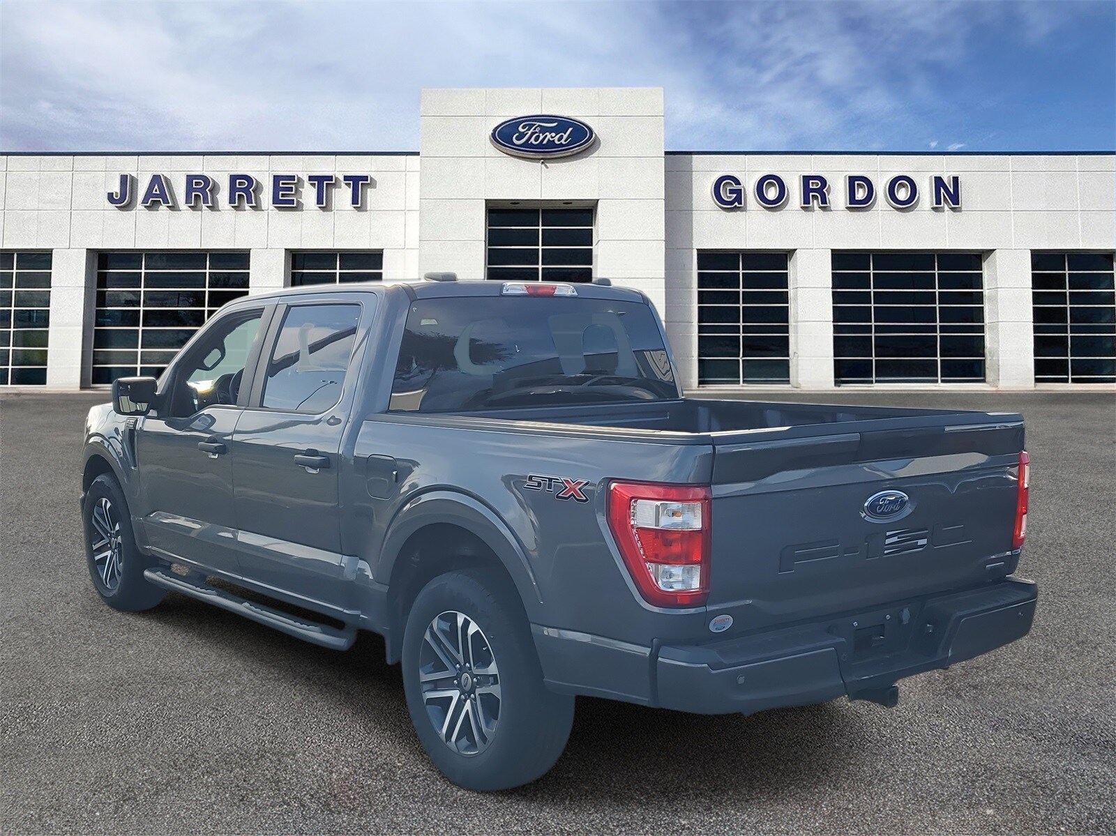 2023 Ford F-150 XL photo 2