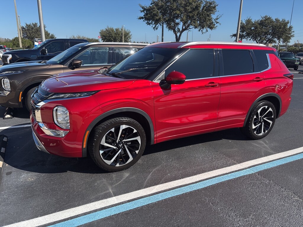 Used 2022 Mitsubishi Outlander SEL CUV