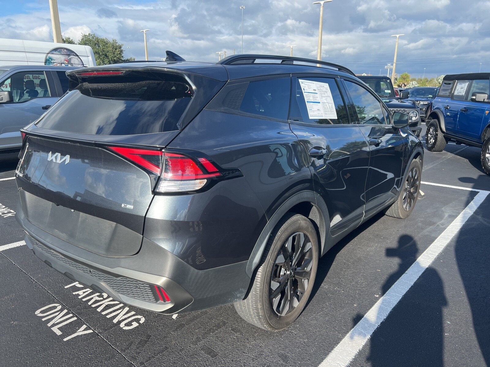 2023 Kia Sportage X-Line photo 3