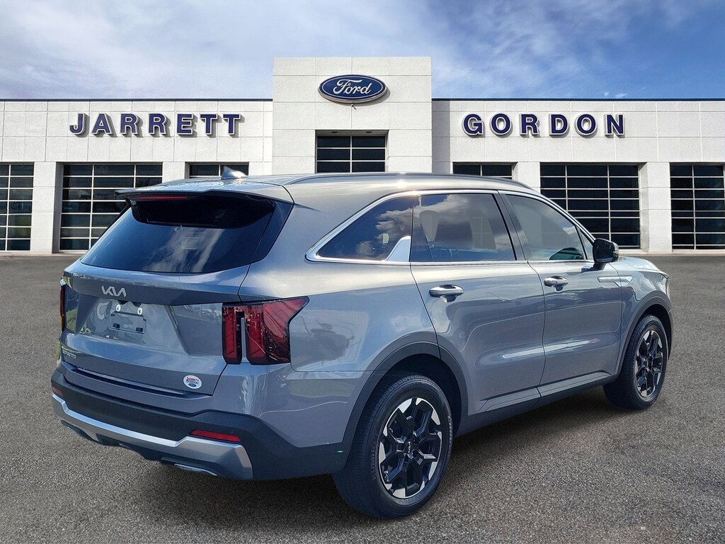 Certified 2025 Kia Sorento S SUV