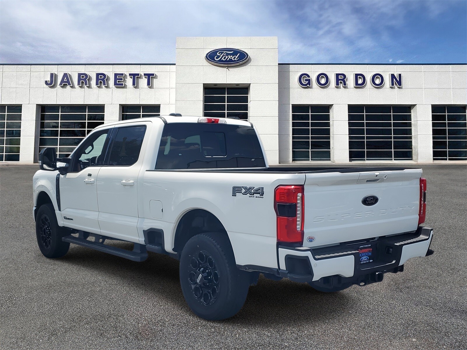 2025 Ford F-250 Lariat photo 3