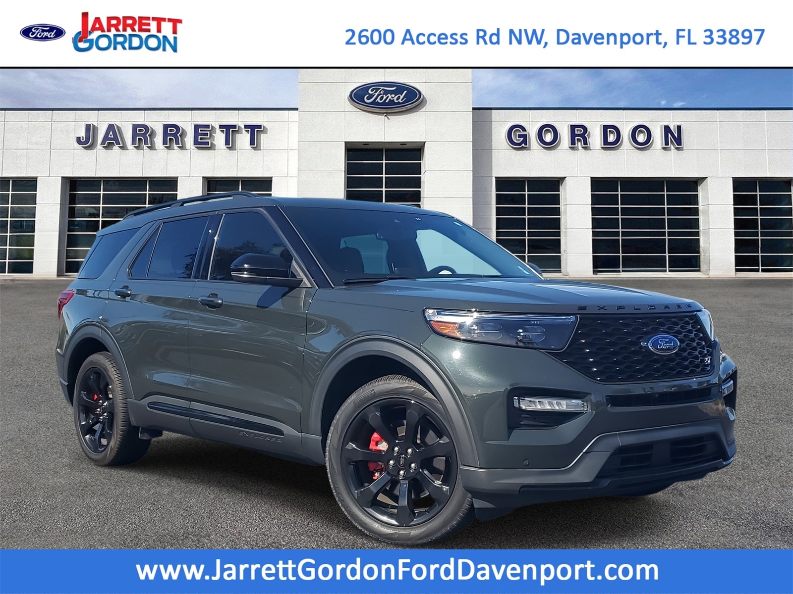 2023 Ford Explorer ST's photo