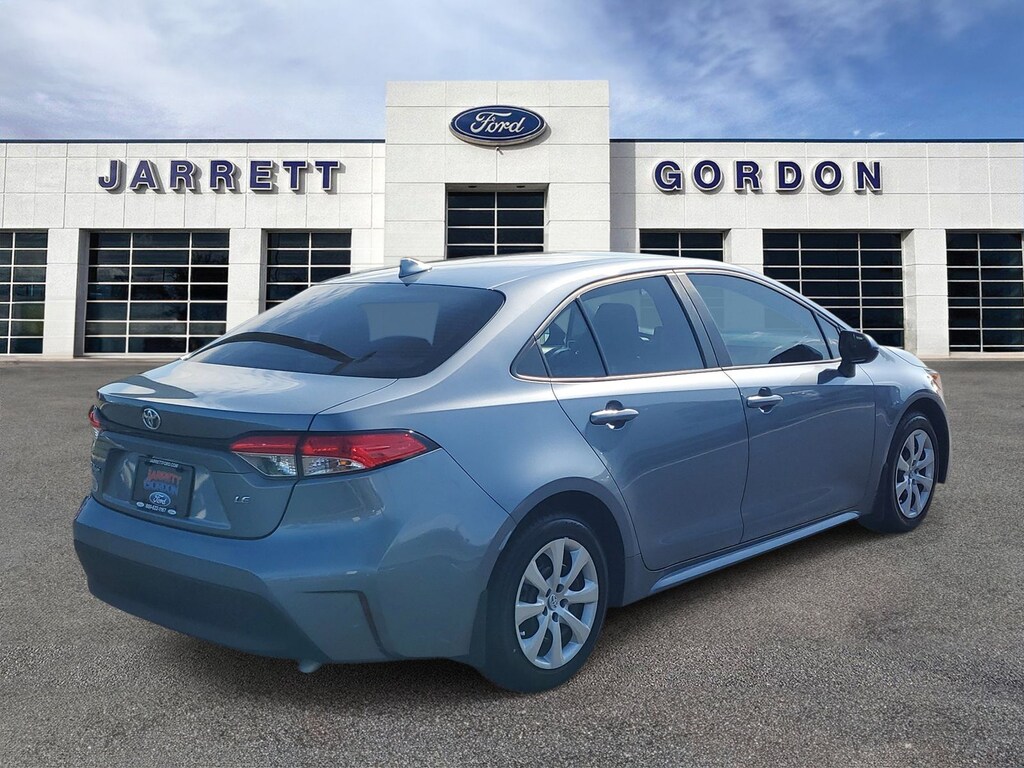 Used 2024 Toyota Corolla LE Sedan