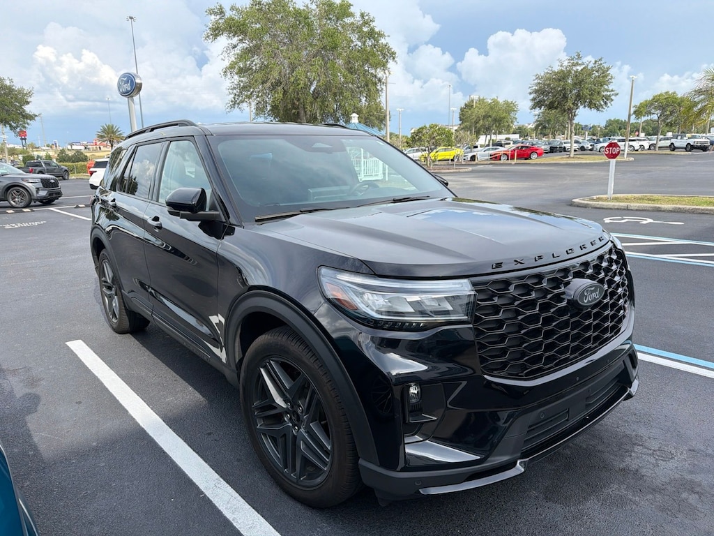 Used 2025 Ford Explorer ST SUV