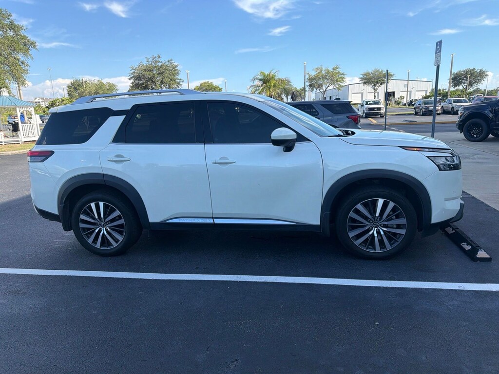 Certified 2022 Nissan Pathfinder Platinum SUV