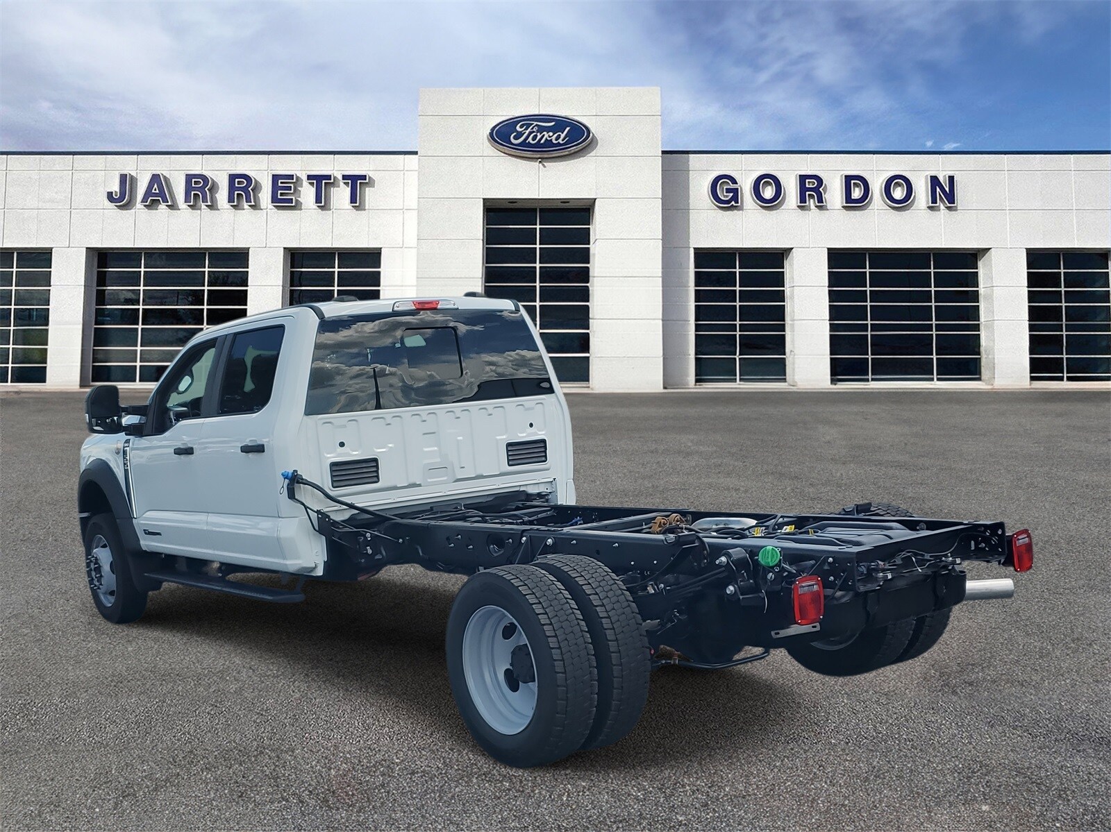 2026 Ford F-550 XL photo 2