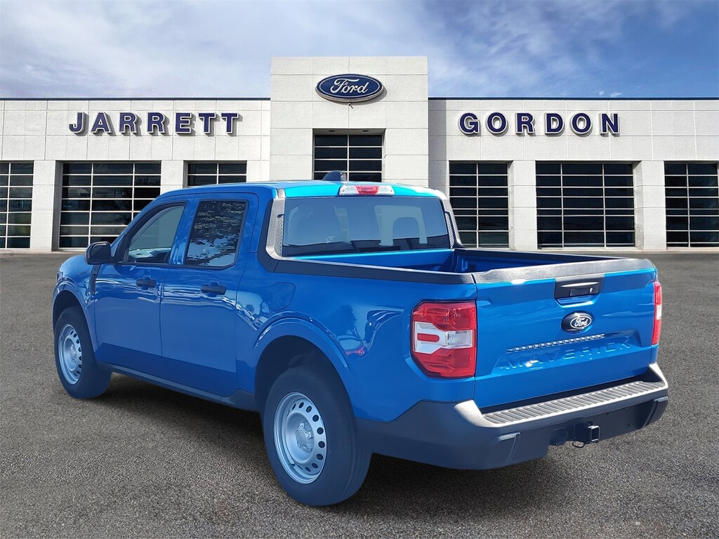 New 2025 Ford Maverick XL TRUCK