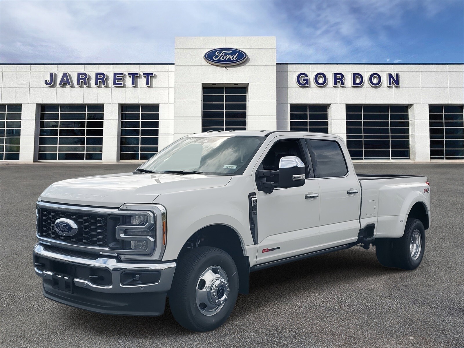 2026 Ford F-350 King Ranch photo 2
