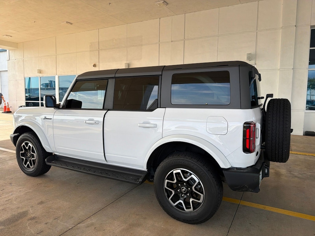 Certified 2025 Ford Bronco Outer Banks SUV