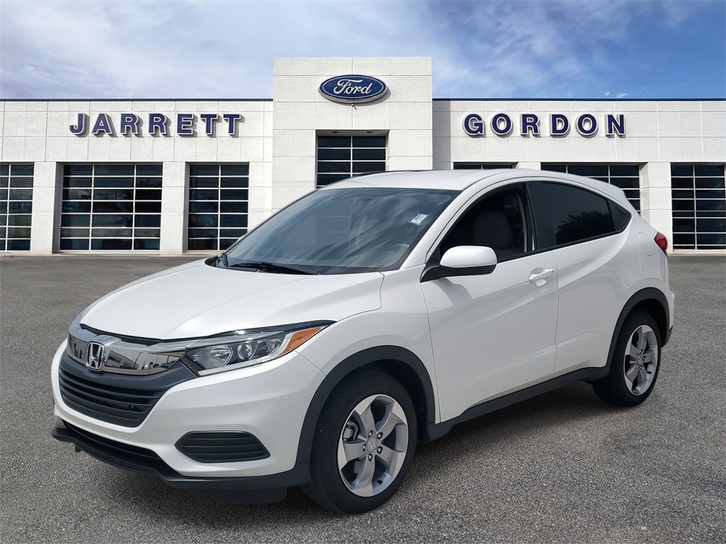 Used 2022 Honda HR-V LX with VIN 3CZRU5H32NM721832 for sale in Davenport, FL