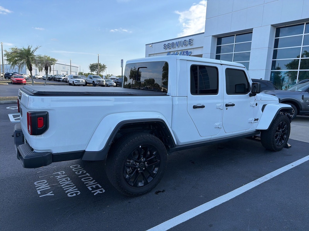 Used 2025 Jeep Gladiator Sport Truck Crew Cab