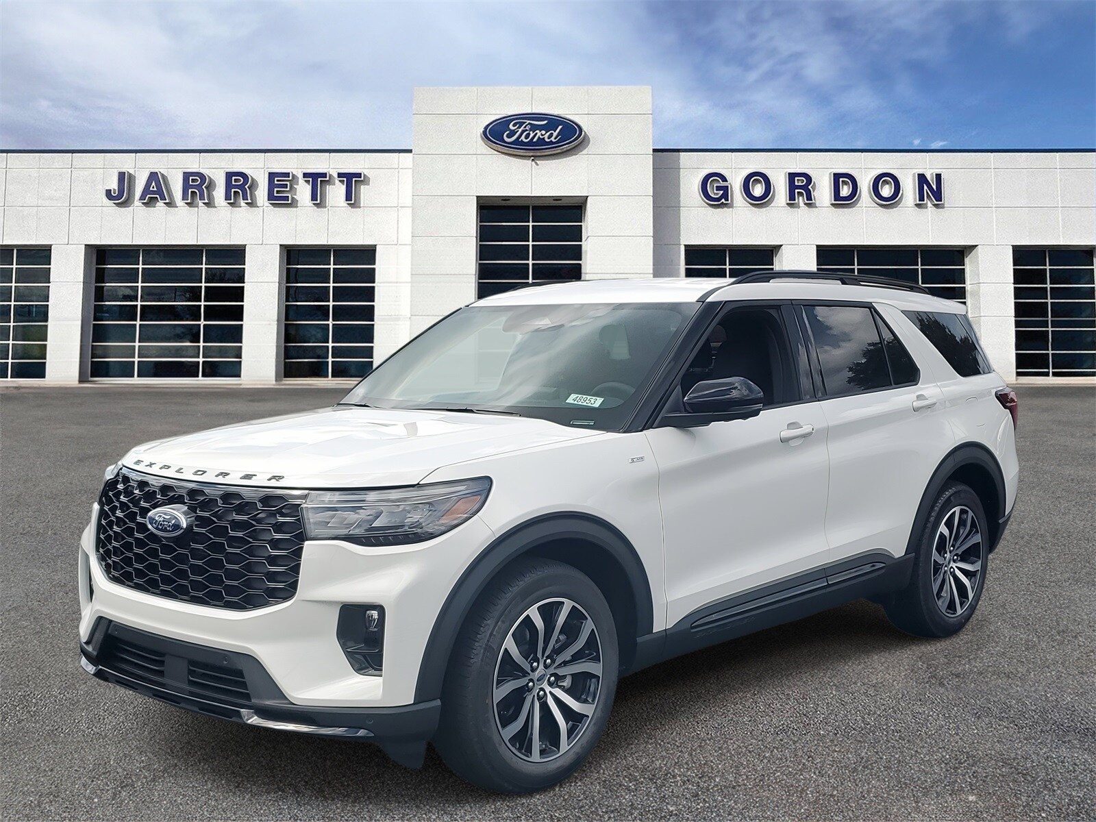 2025 Ford Explorer ST-Line photo 2