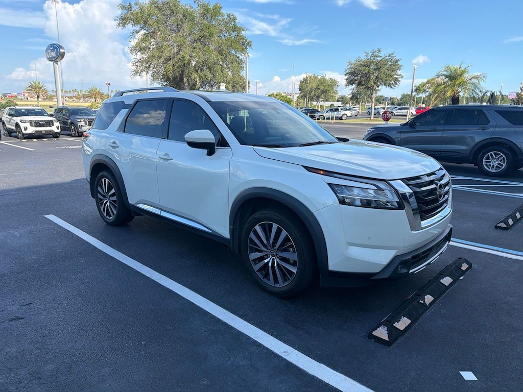 Certified 2022 Nissan Pathfinder Platinum SUV