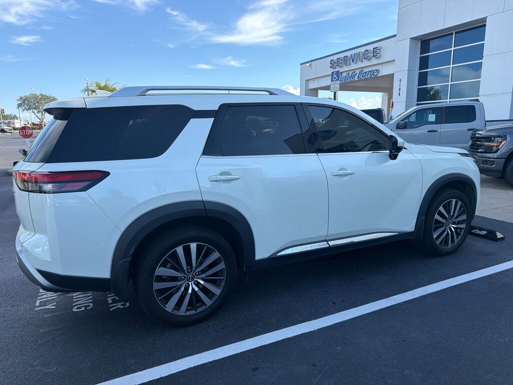 Certified 2022 Nissan Pathfinder Platinum SUV