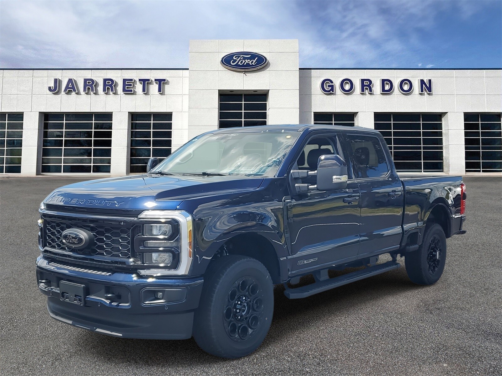 2025 Ford F-250 Lariat photo 2