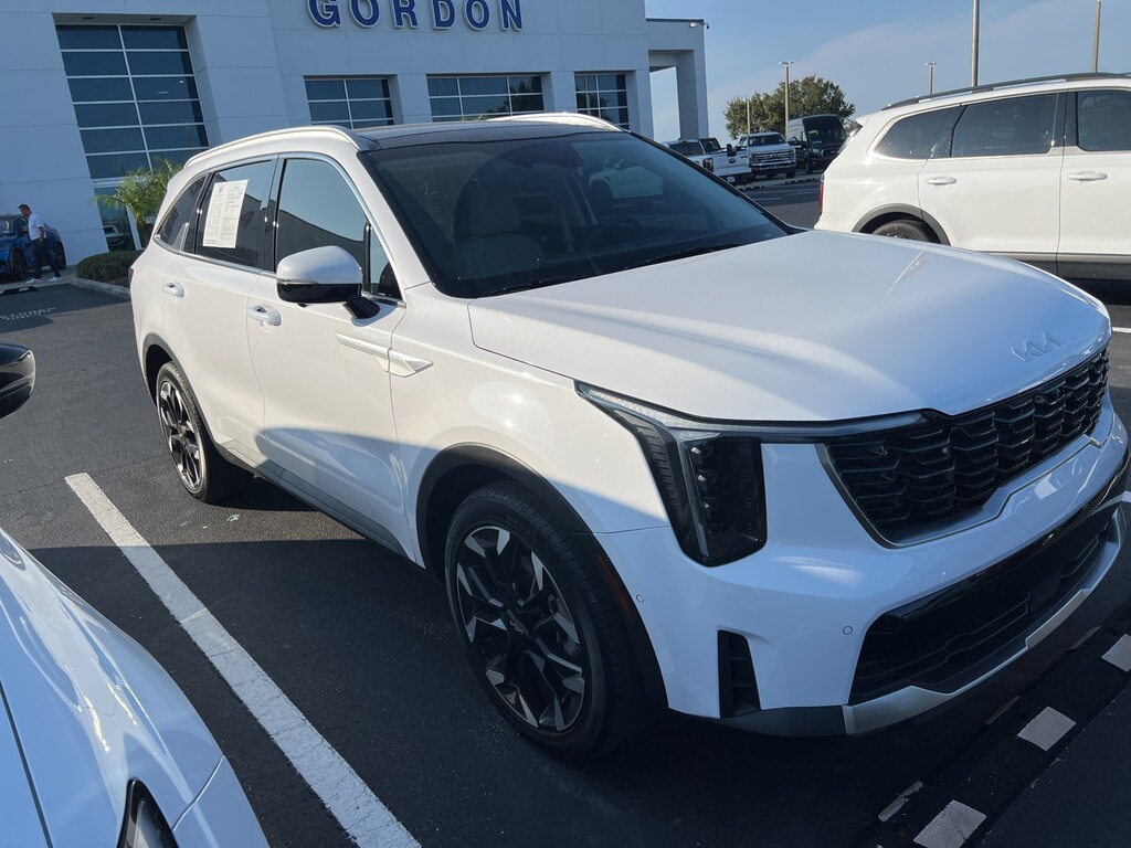Used 2025 Kia Sorento SX SUV
