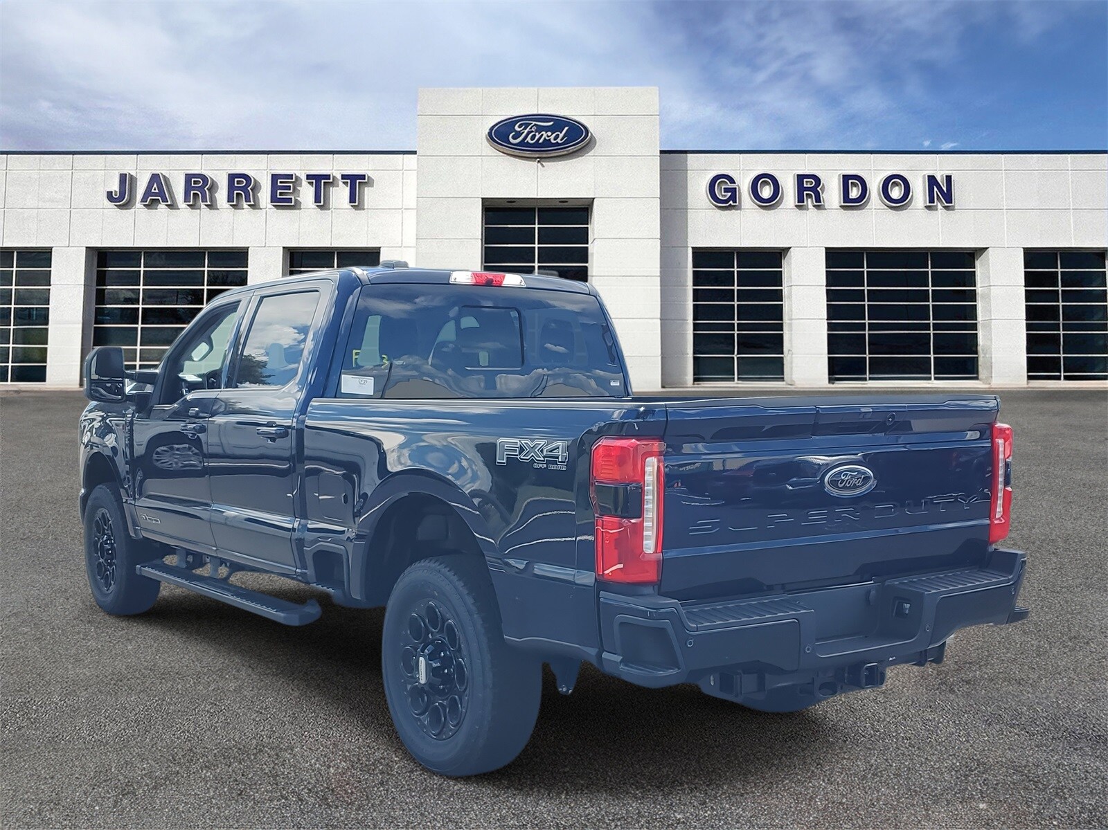 2025 Ford F-250 Lariat photo 3