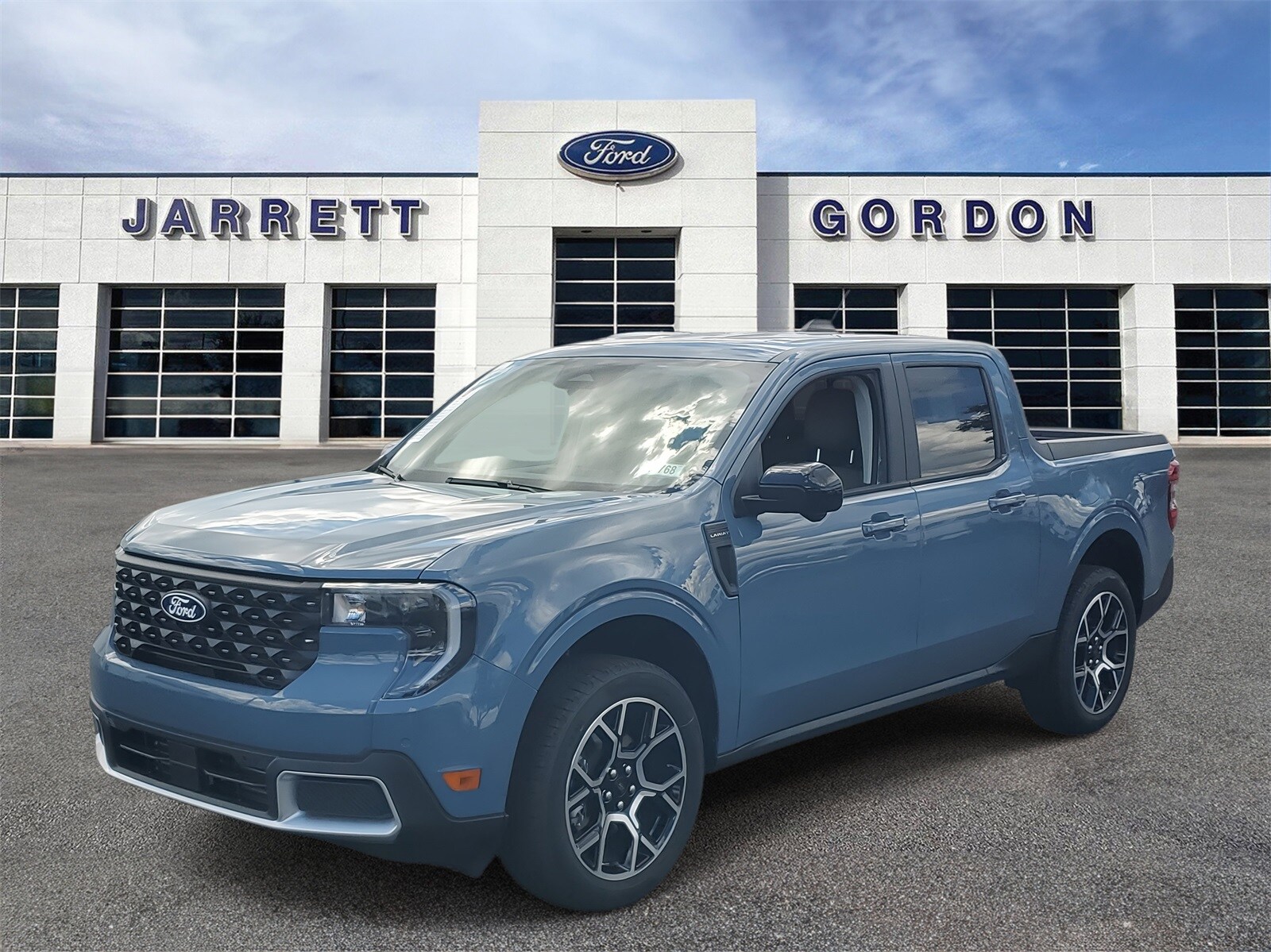 2025 Ford Maverick Lariat photo 2