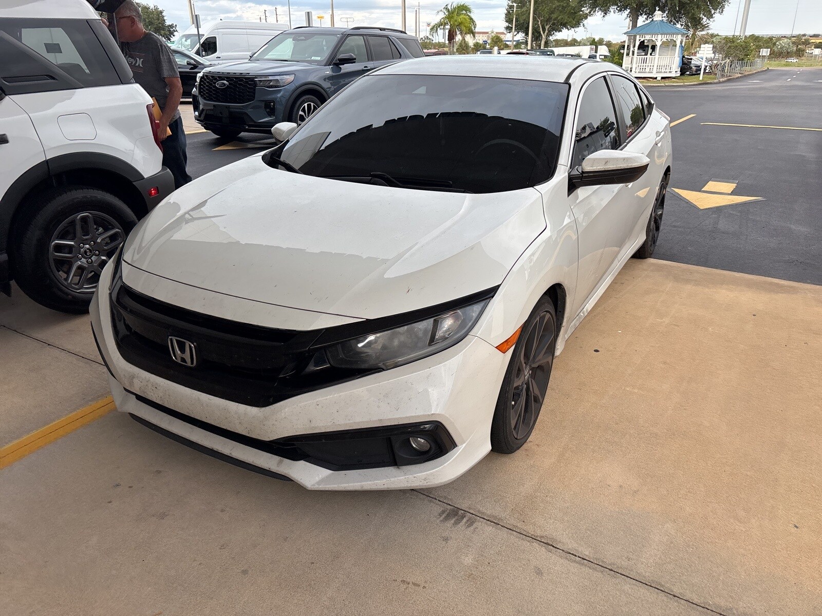 2020 Honda Civic Sport photo 2