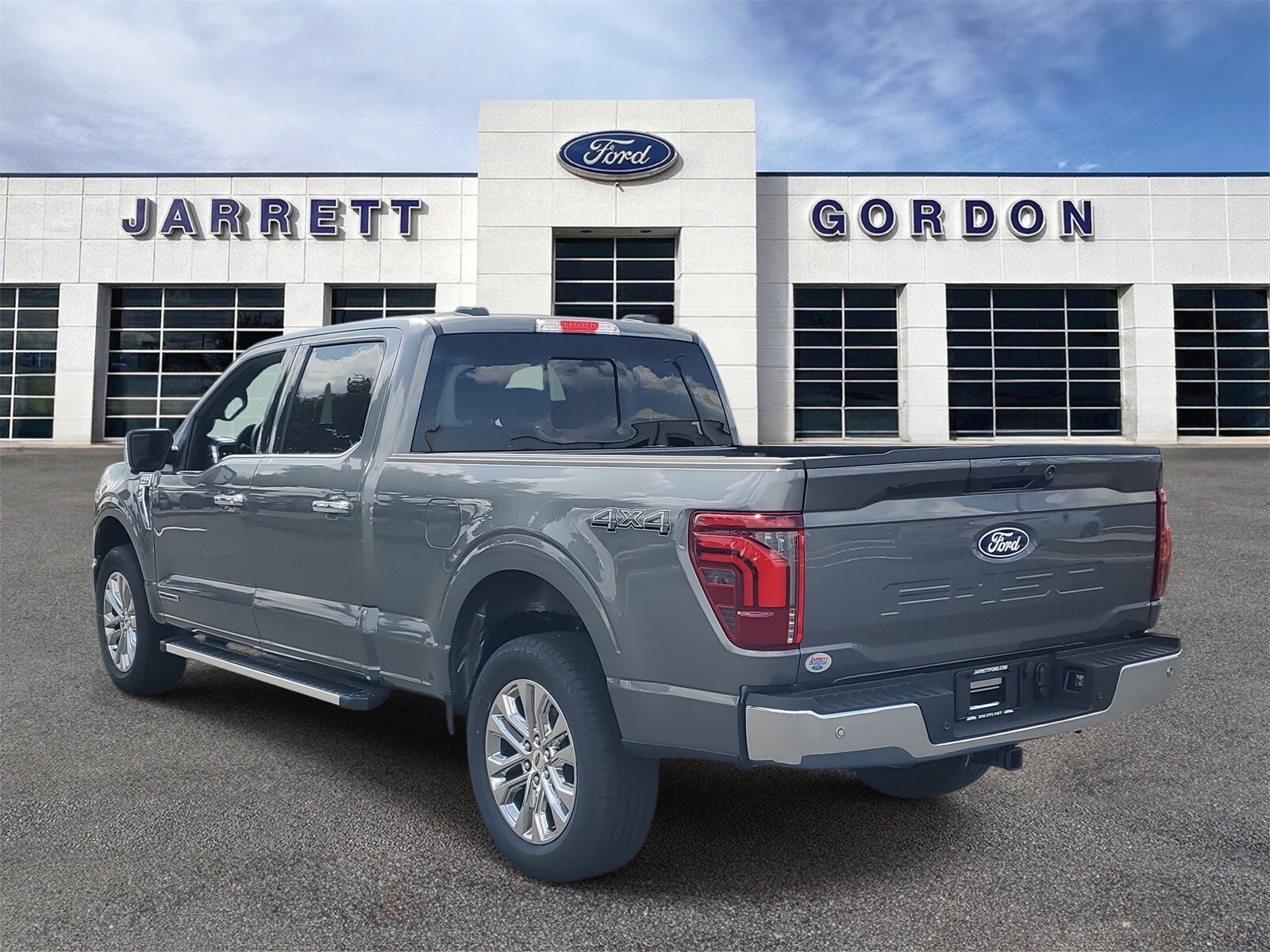 2025 Ford F-150 Lariat photo 2