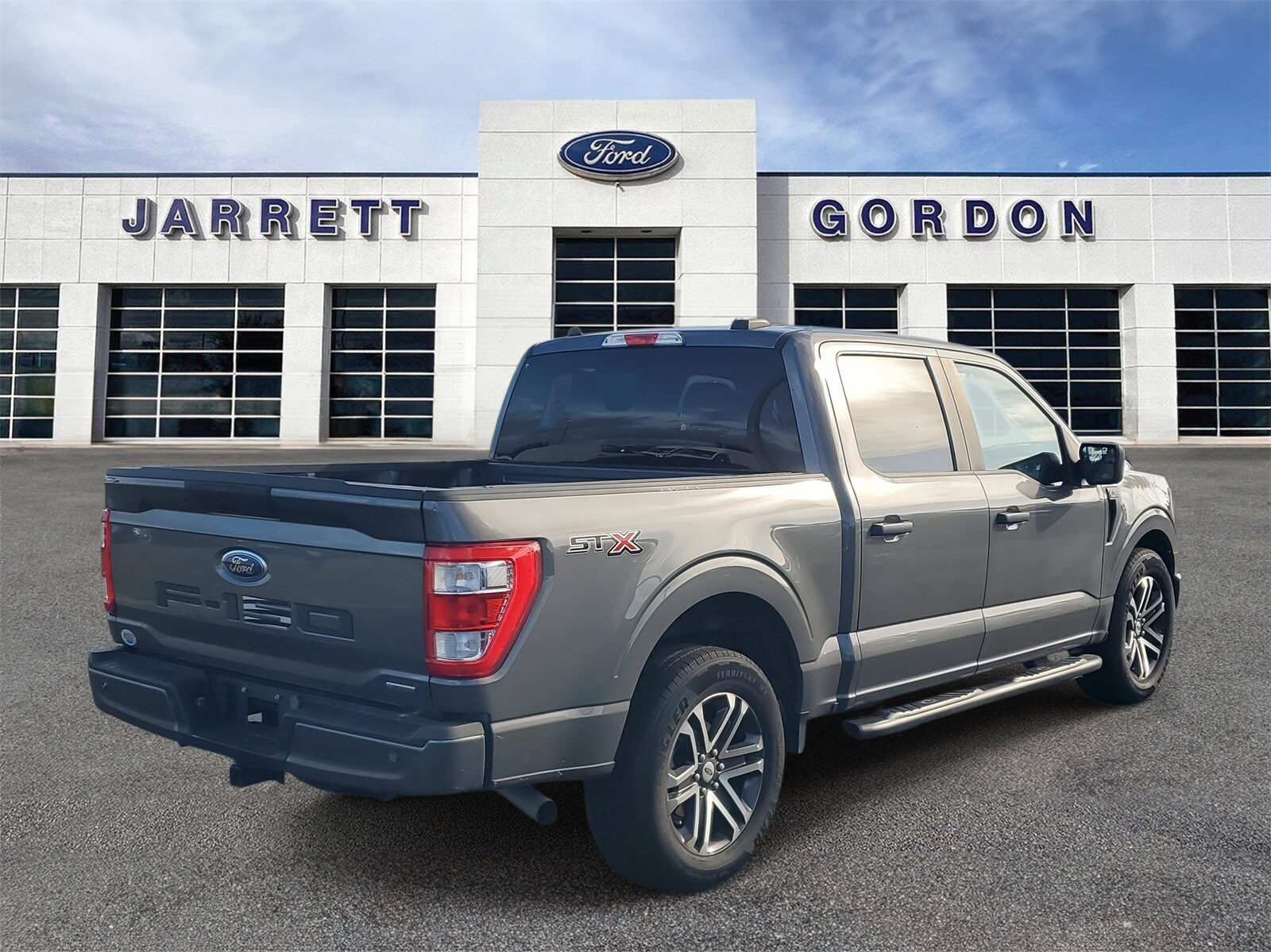 2023 Ford F-150 XL photo 3