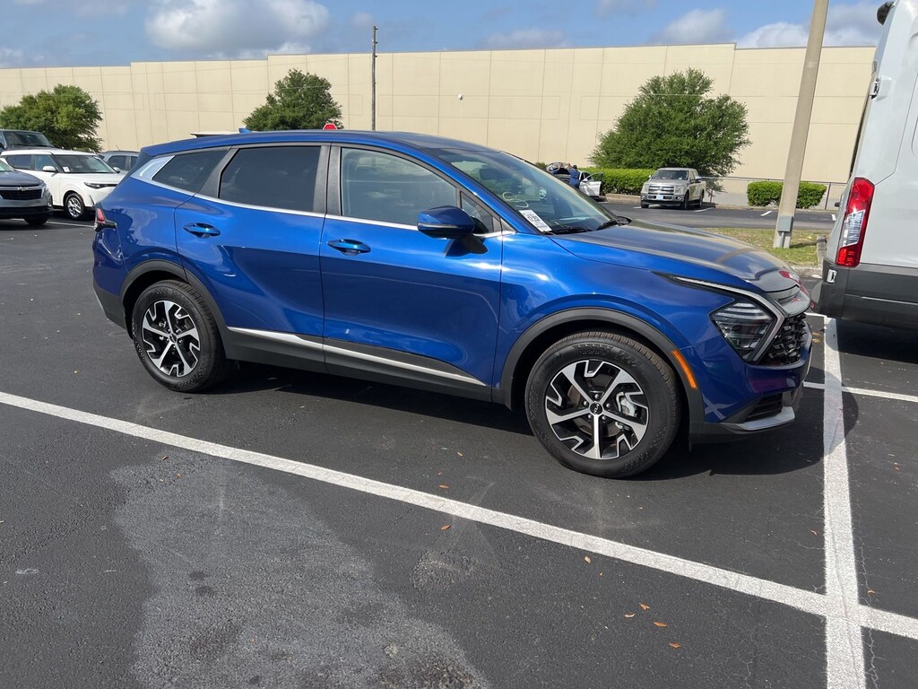 Used 2025 Kia Sportage EX SUV