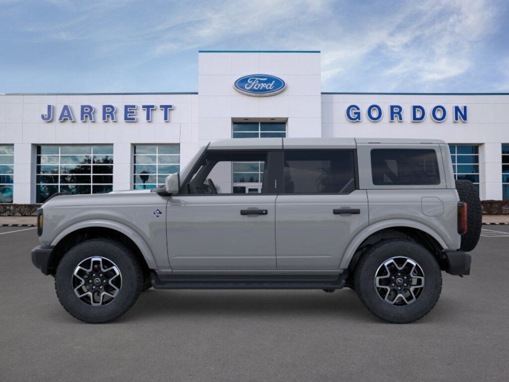 New 2026 Ford Bronco Outer Banks SUV