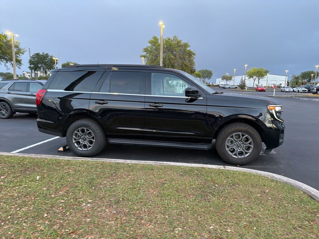 Used 2025 Ford Expedition Active SUV