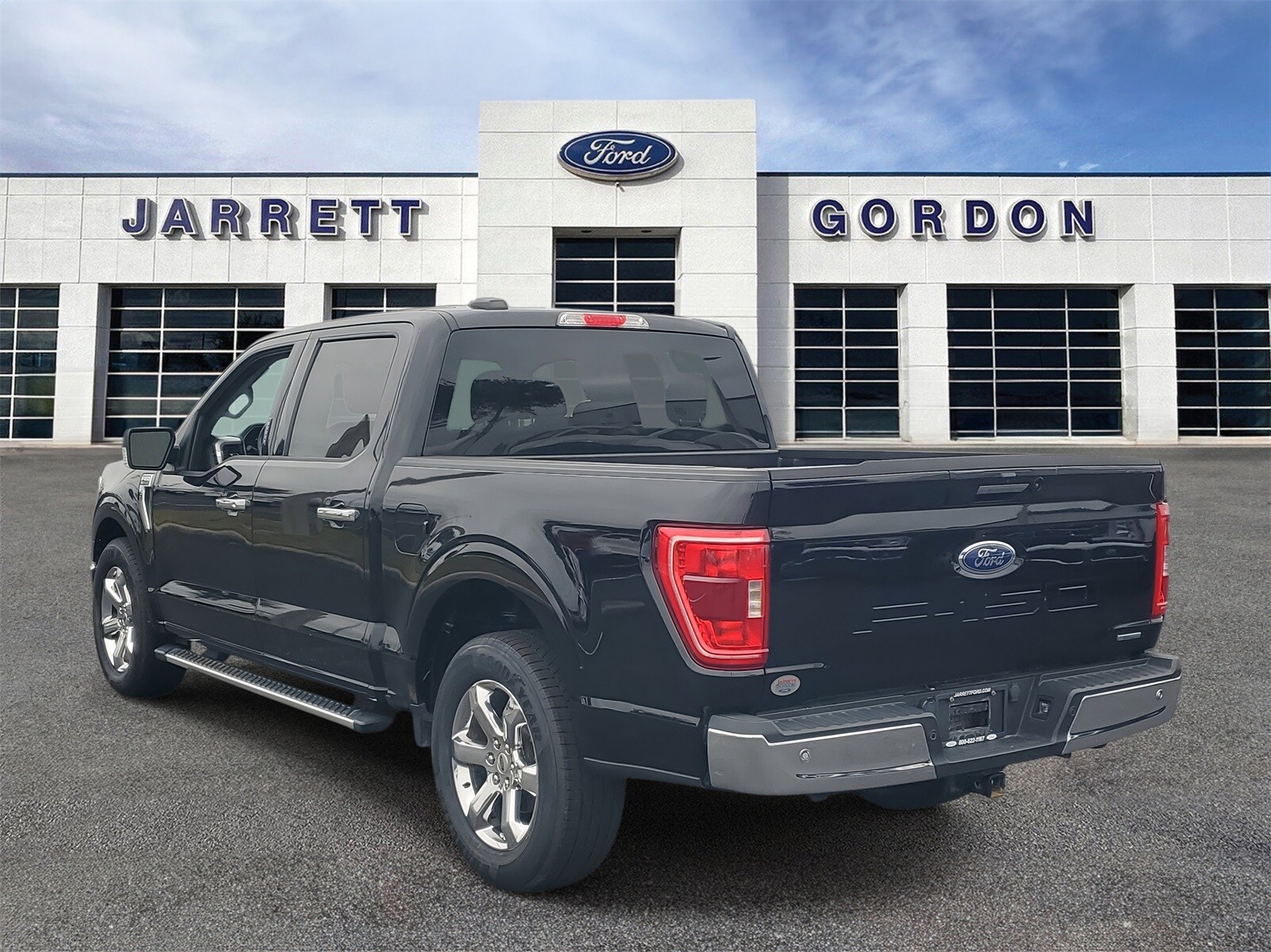 2022 Ford F-150 XLT photo 2