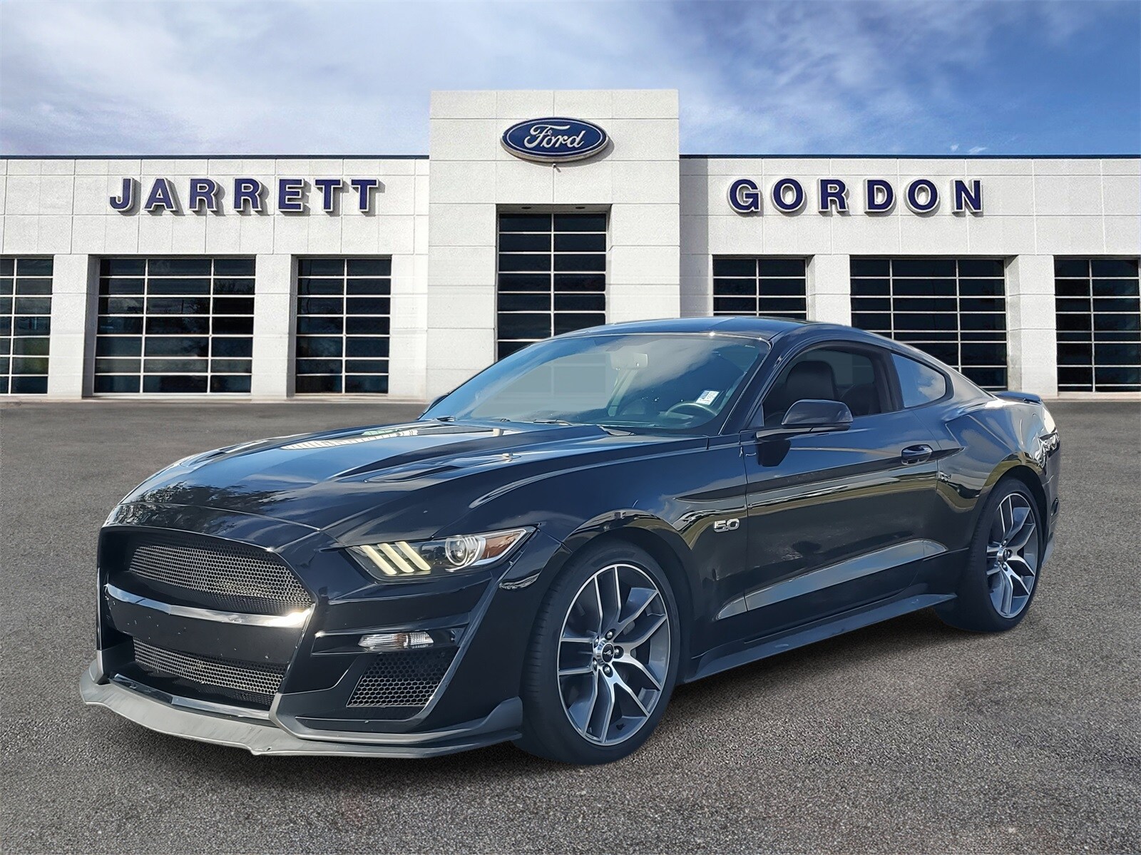 2016 Ford Mustang GT Premium photo 2