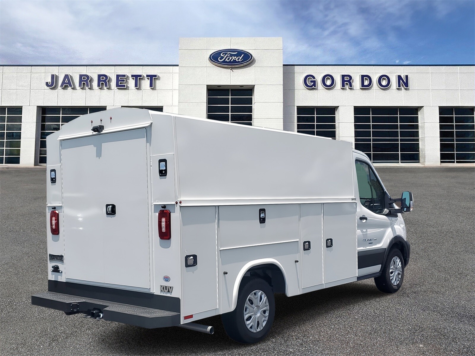 2025 Ford Transit Cutaway photo 4