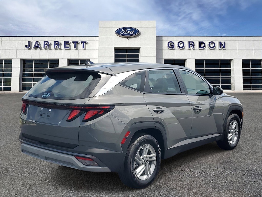 Certified 2025 Hyundai Tucson SE SUV