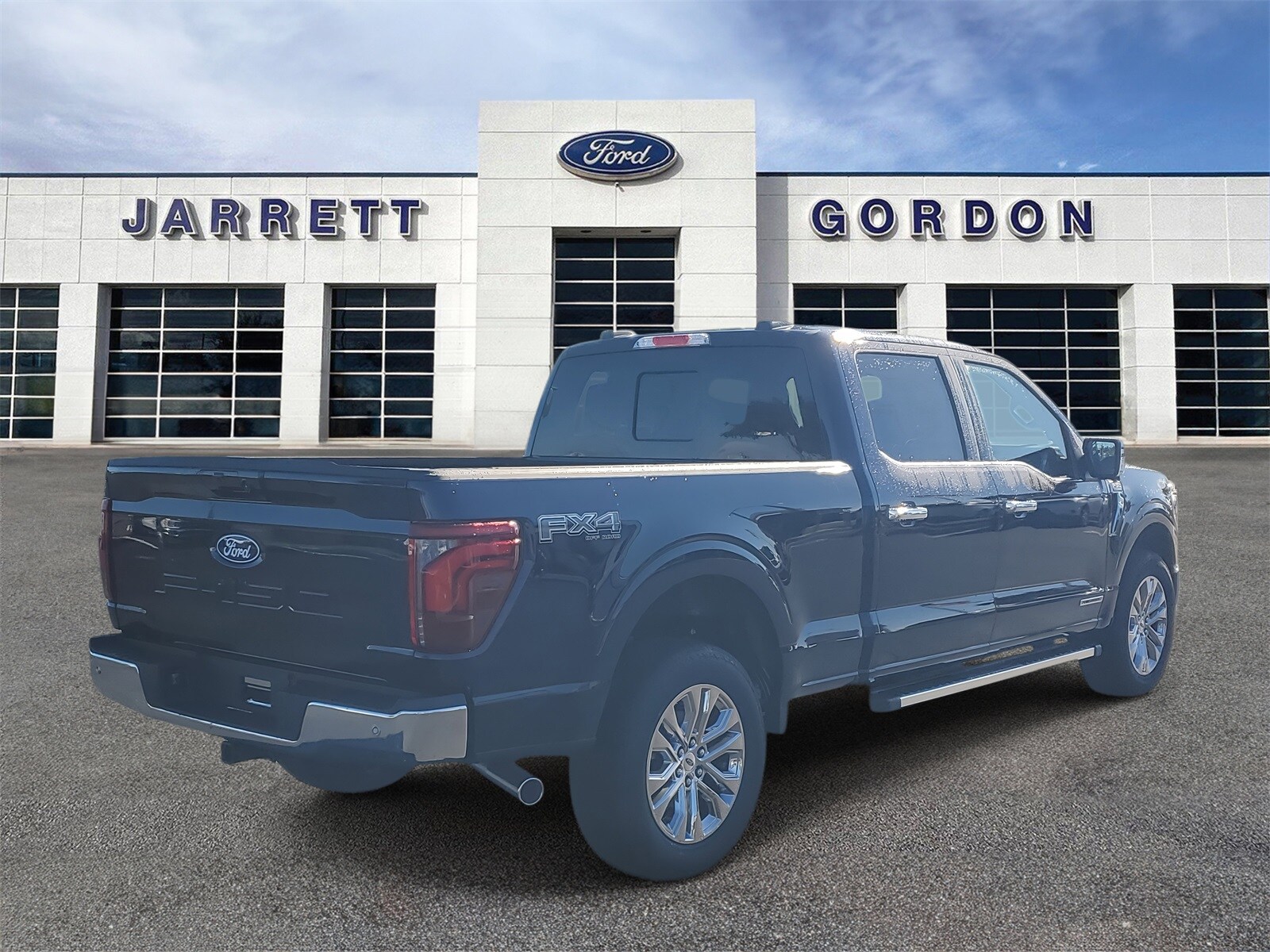 2025 Ford F-150 Lariat photo 4