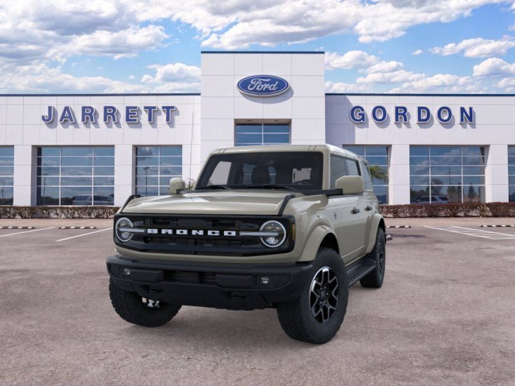 New 2026 Ford Bronco Outer Banks SUV