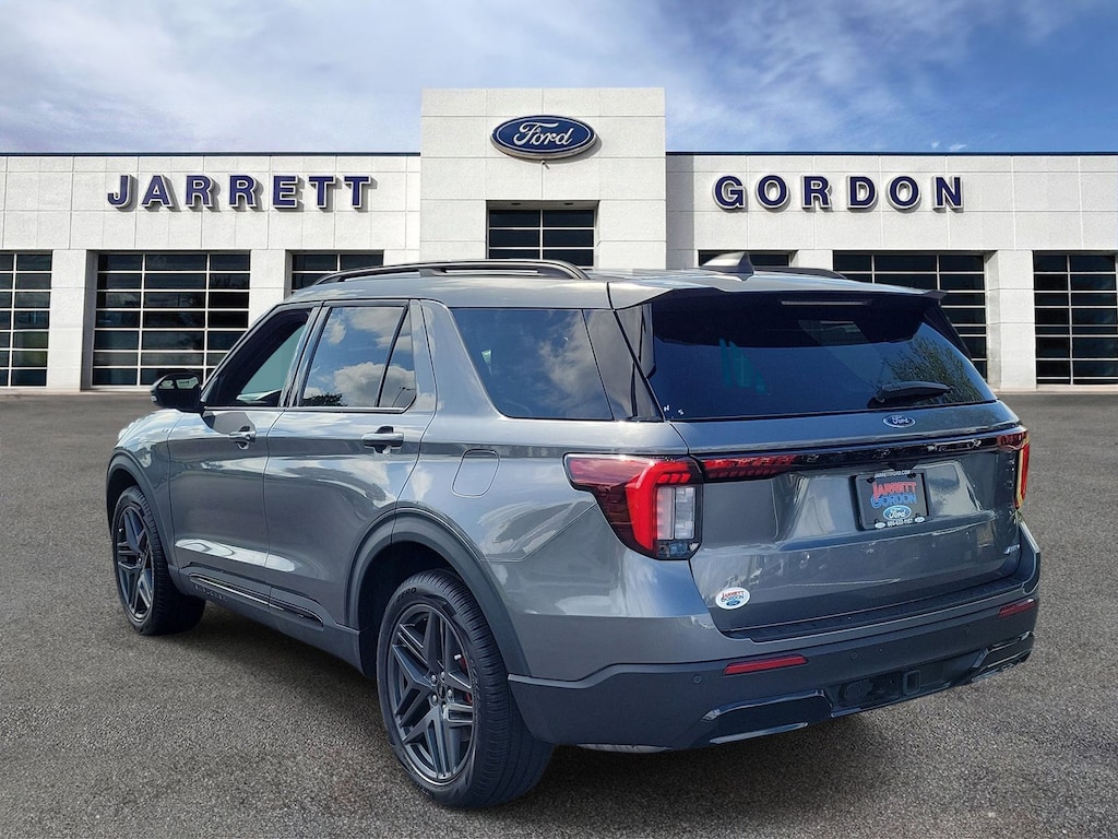 Certified 2025 Ford Explorer ST-Line SUV