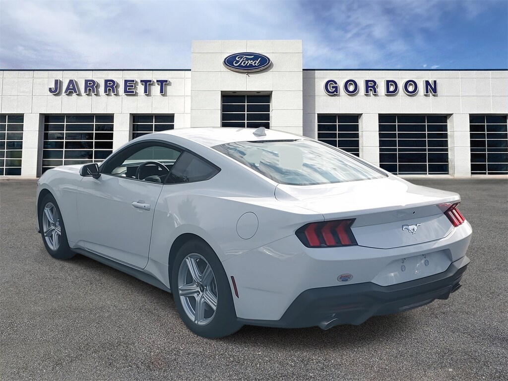 New 2026 Ford Mustang CAR