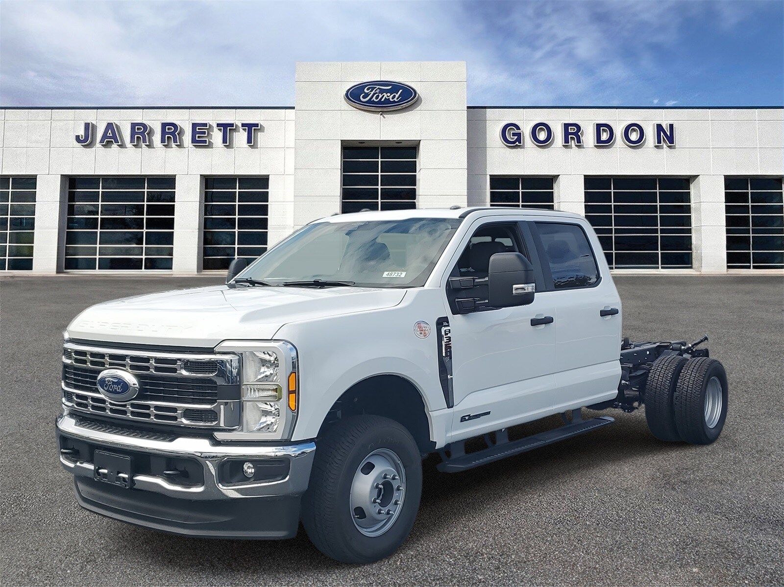 2026 Ford F-350 XL photo 2