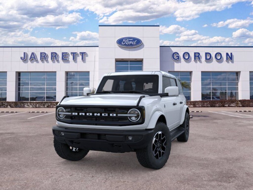 New 2026 Ford Bronco Outer Banks SUV
