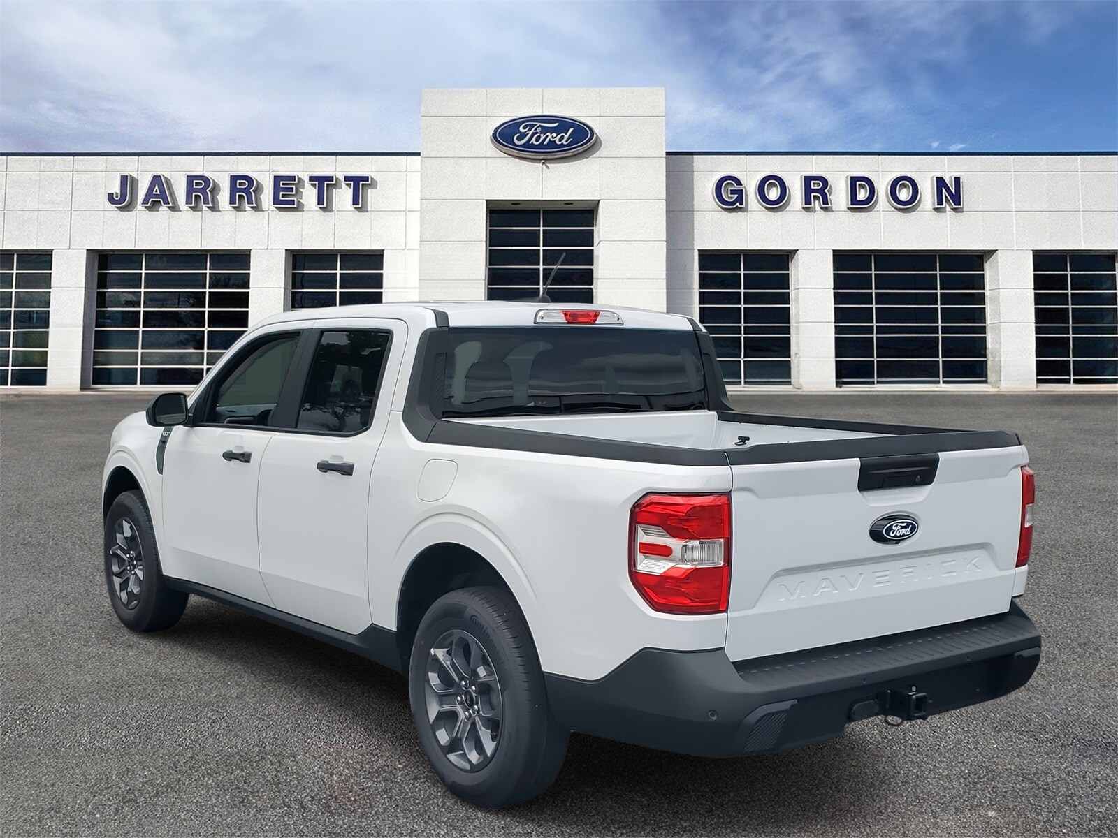 2025 Ford Maverick XLT photo 2