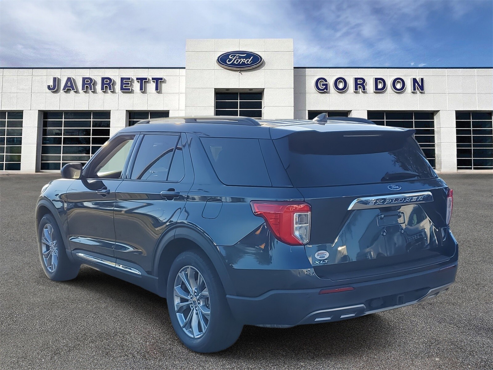 2022 Ford Explorer XLT photo 3