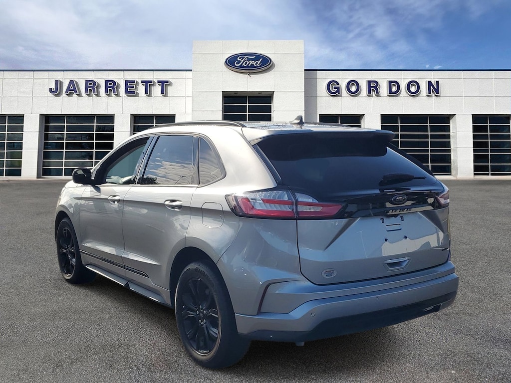 Certified 2022 Ford Edge SE SUV