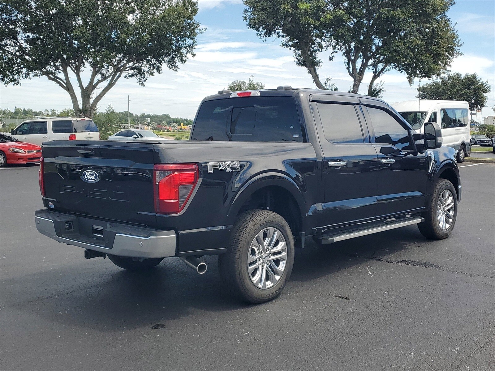 2024 Ford F-150 XLT photo 4