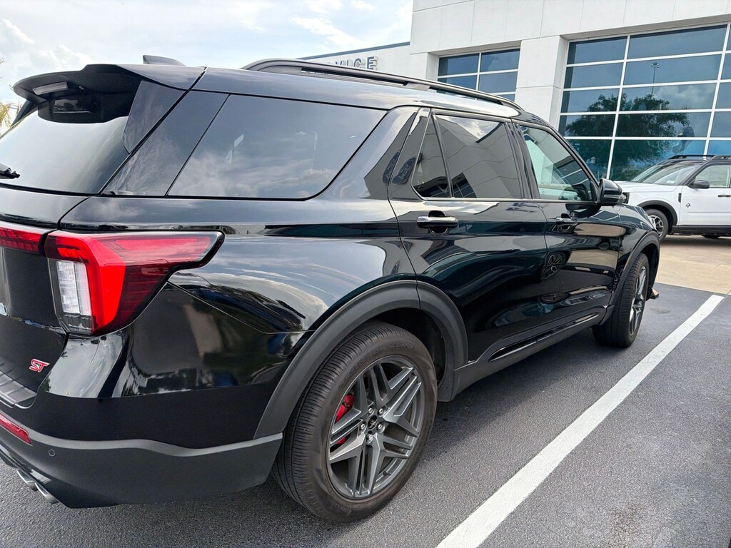 Used 2025 Ford Explorer ST SUV