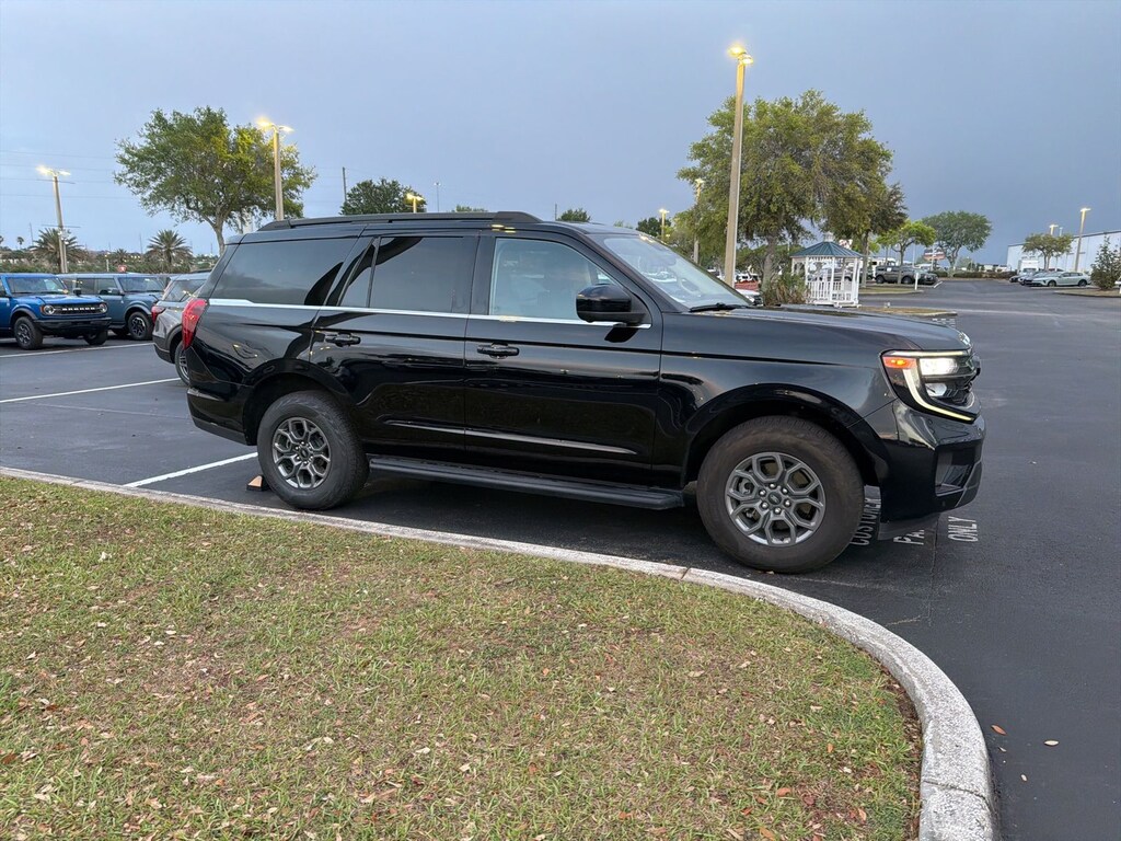 Used 2025 Ford Expedition Active SUV