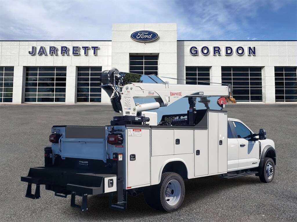 New 2025 Ford F-550 Chassis TRUCK